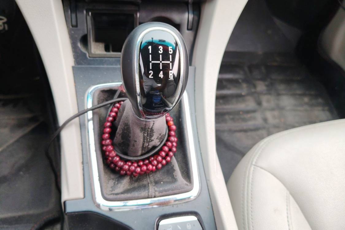 GEELY Emgrand 2015 car image #29