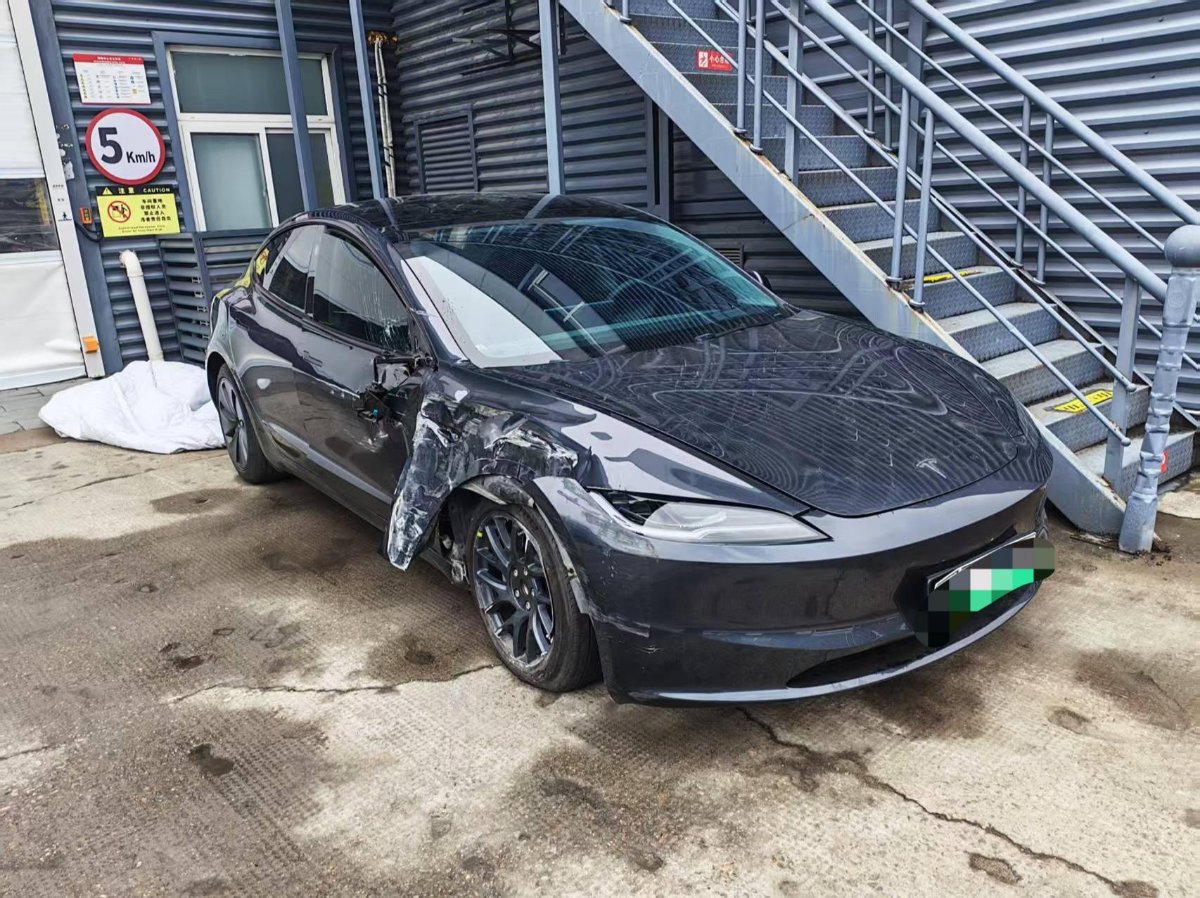 Tesla Model 3 2024 #2 Tesla Model 3 2024 car image #2