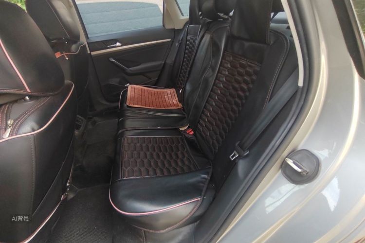 Volkswagen Lavida 2018 car image #19