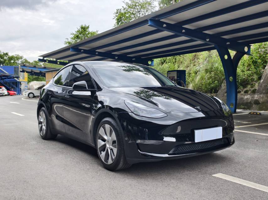 Tesla Model Y 2022 #3 Tesla Model Y 2022 car image #3