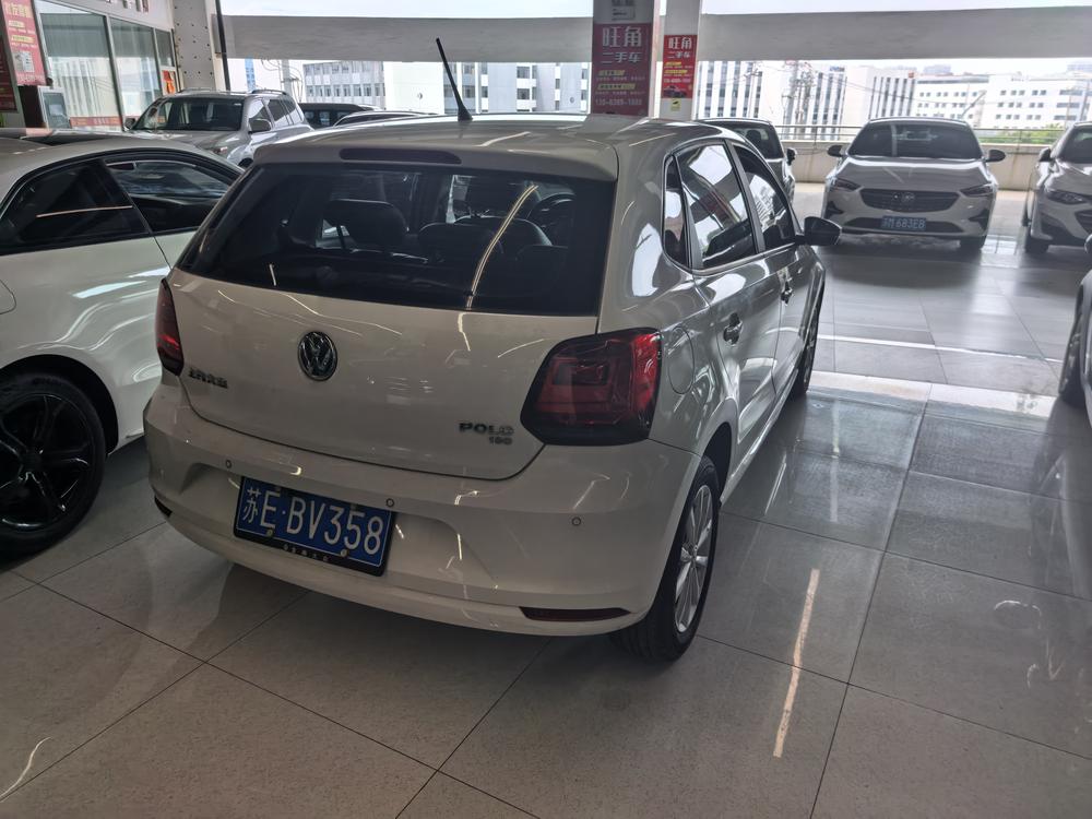 Volkswagen Polo 2018 car image #5