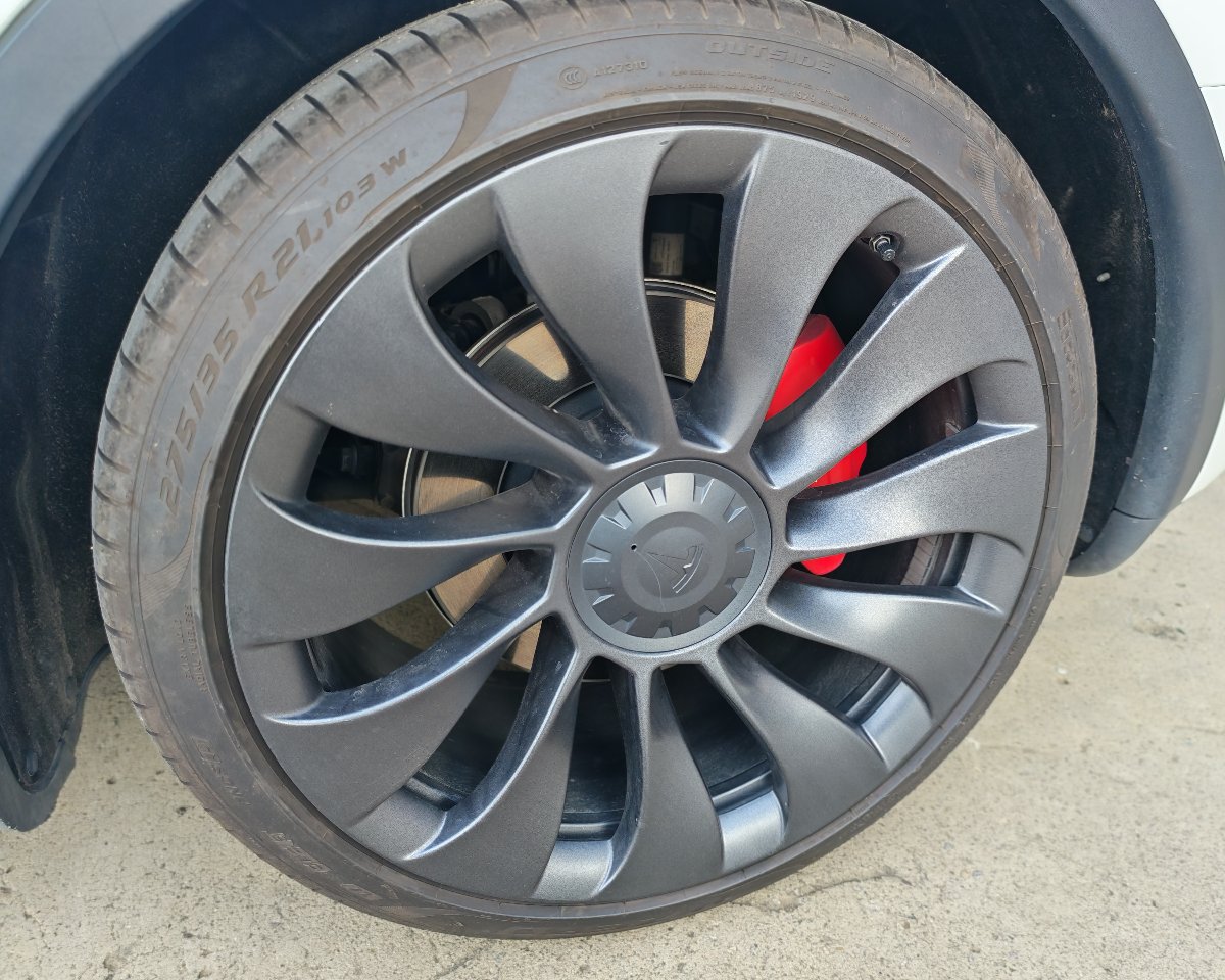 Tesla Model Y 2022 car image #7