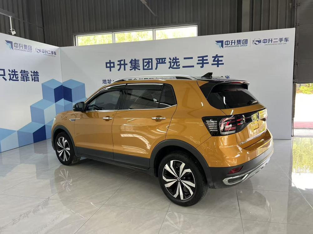 Volkswagen T-Cross 2021 car image #3