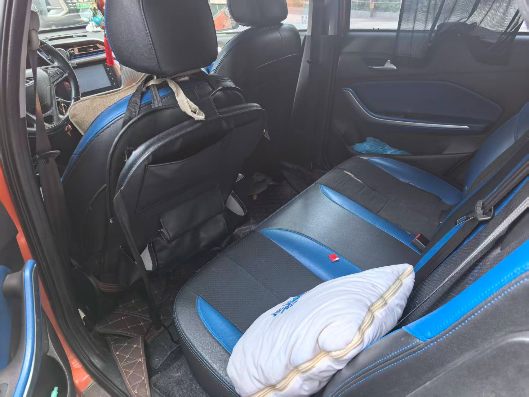 2018 car image #4