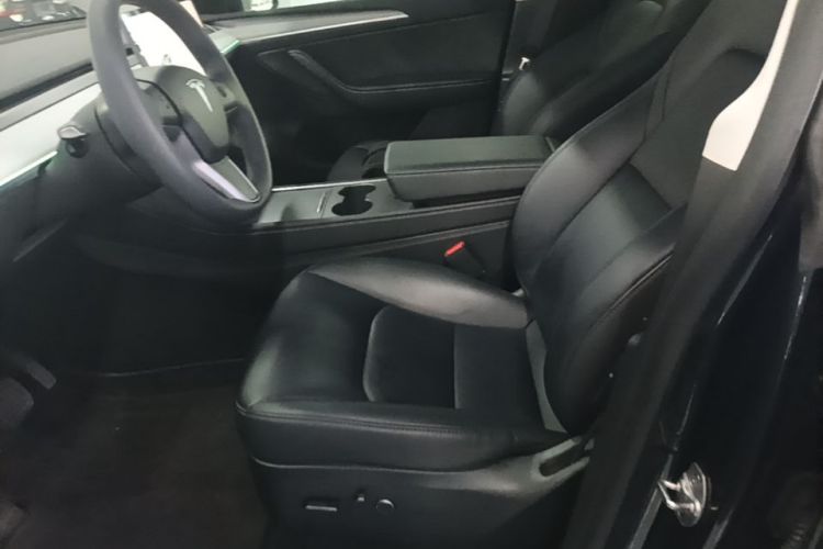 Tesla Model Y 2024 #15 Tesla Model Y 2024 car image #15