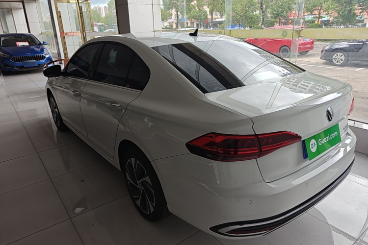 Volkswagen Bora 2024 car image #5