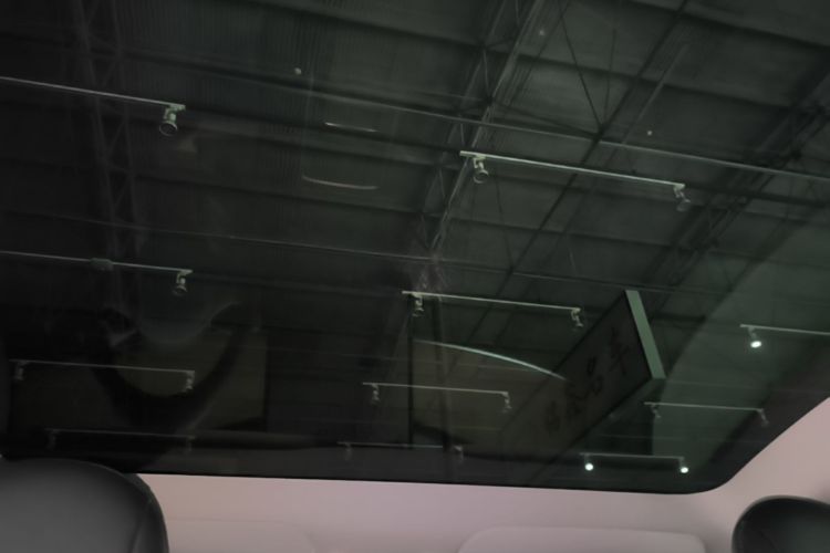 Tesla Model Y 2022 #18 Tesla Model Y 2022 car image #18
