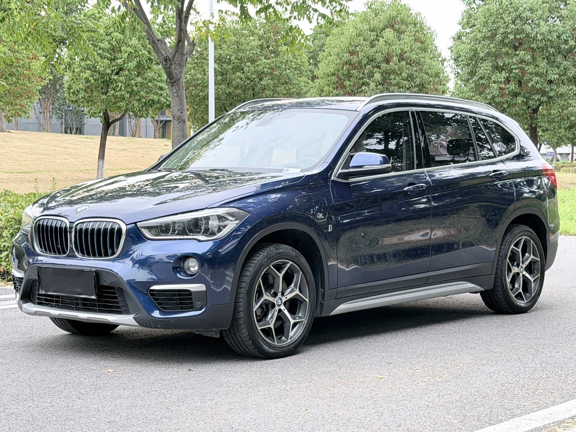 BMW X1 New Energy 2018 BMW X1 New Energy 2018 car image