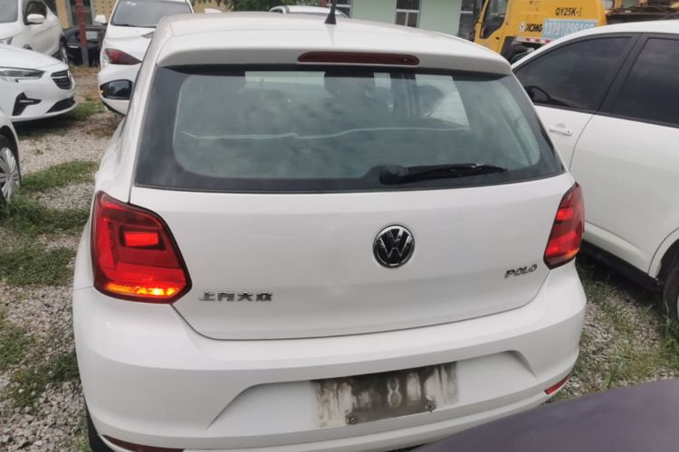 Volkswagen Polo 2016 car image #6
