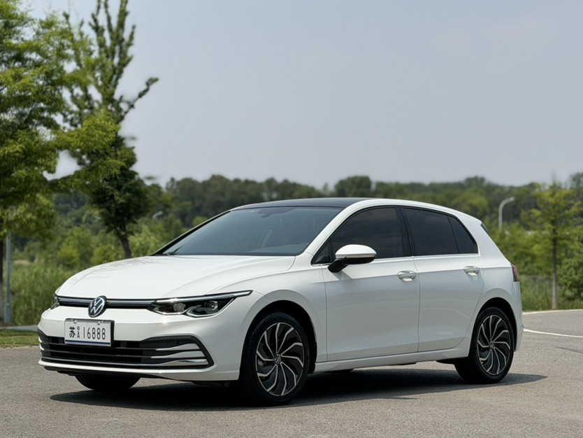 Volkswagen Golf 2021 car image 