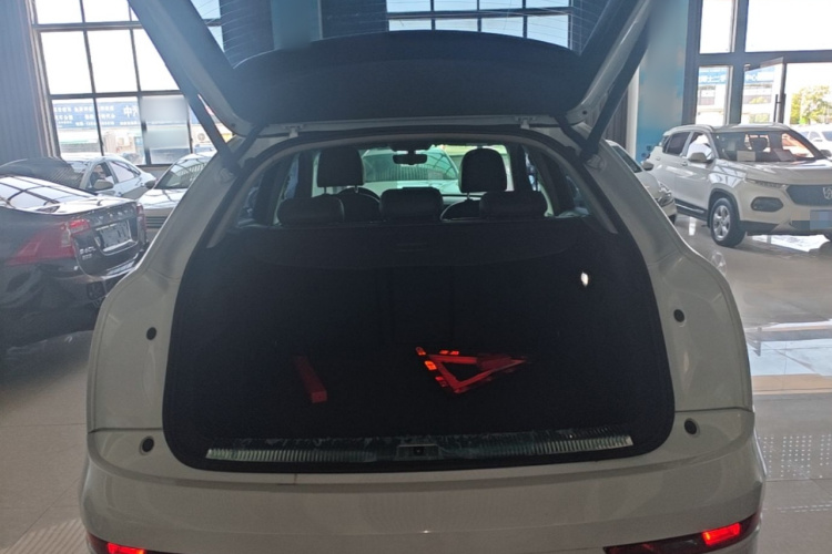 Audi Q3 2016 #19 Audi Q3 2016 car image #19
