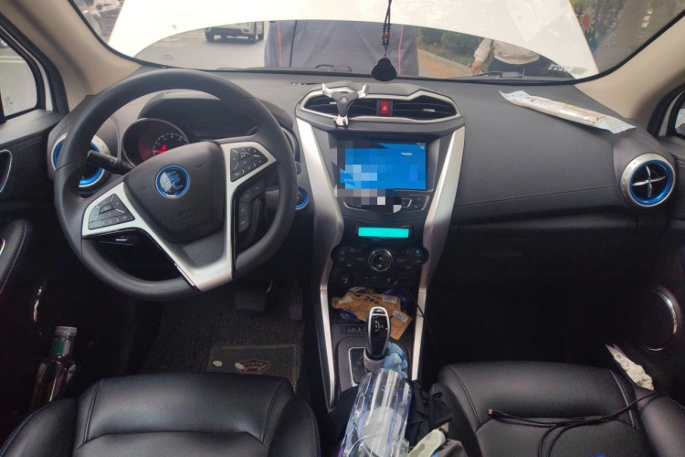 BYD Yuan New Energy 2019 imagen de coche #7