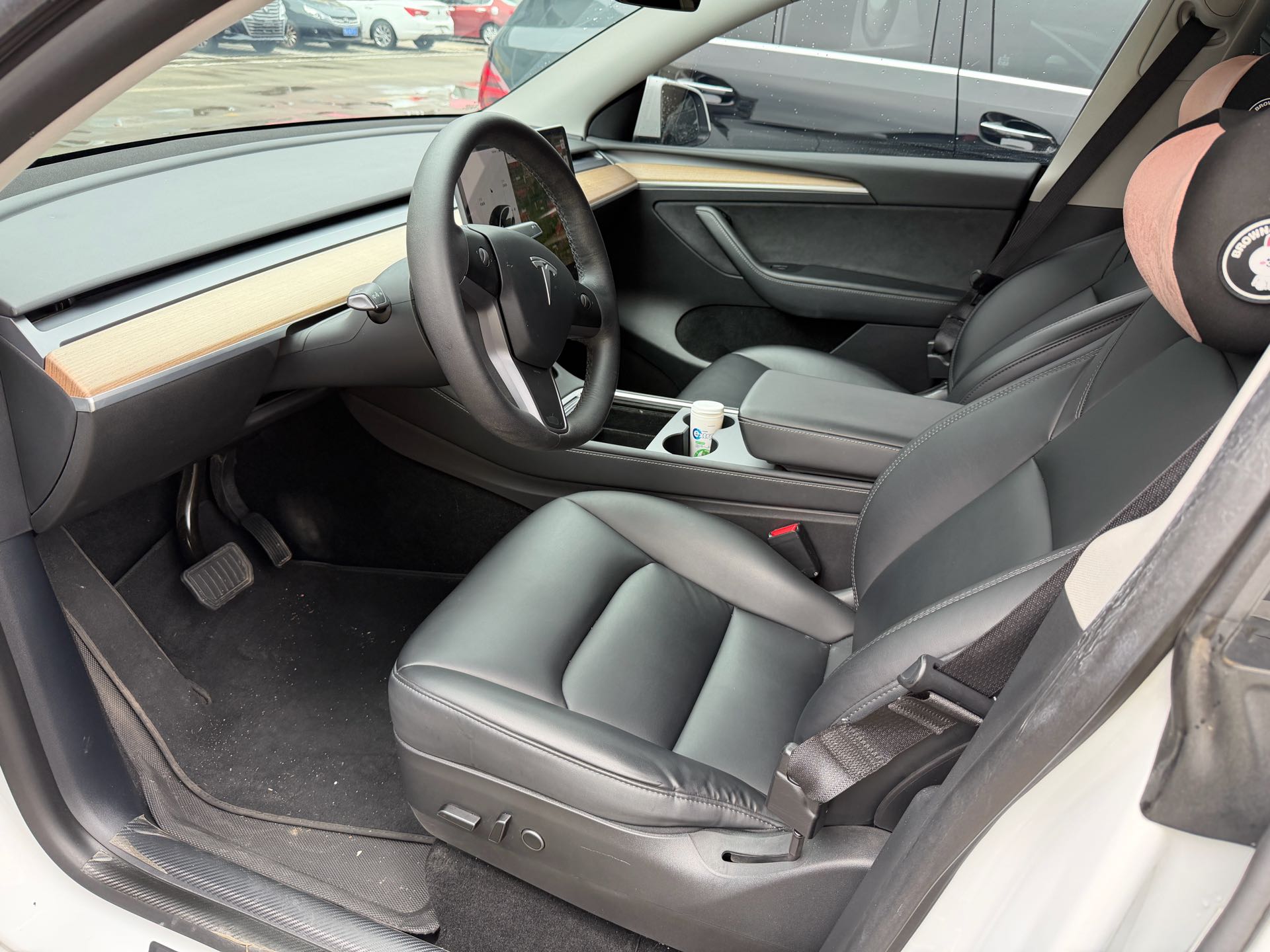 Tesla Model Y 2021 #2 Tesla Model Y 2021 car image #2