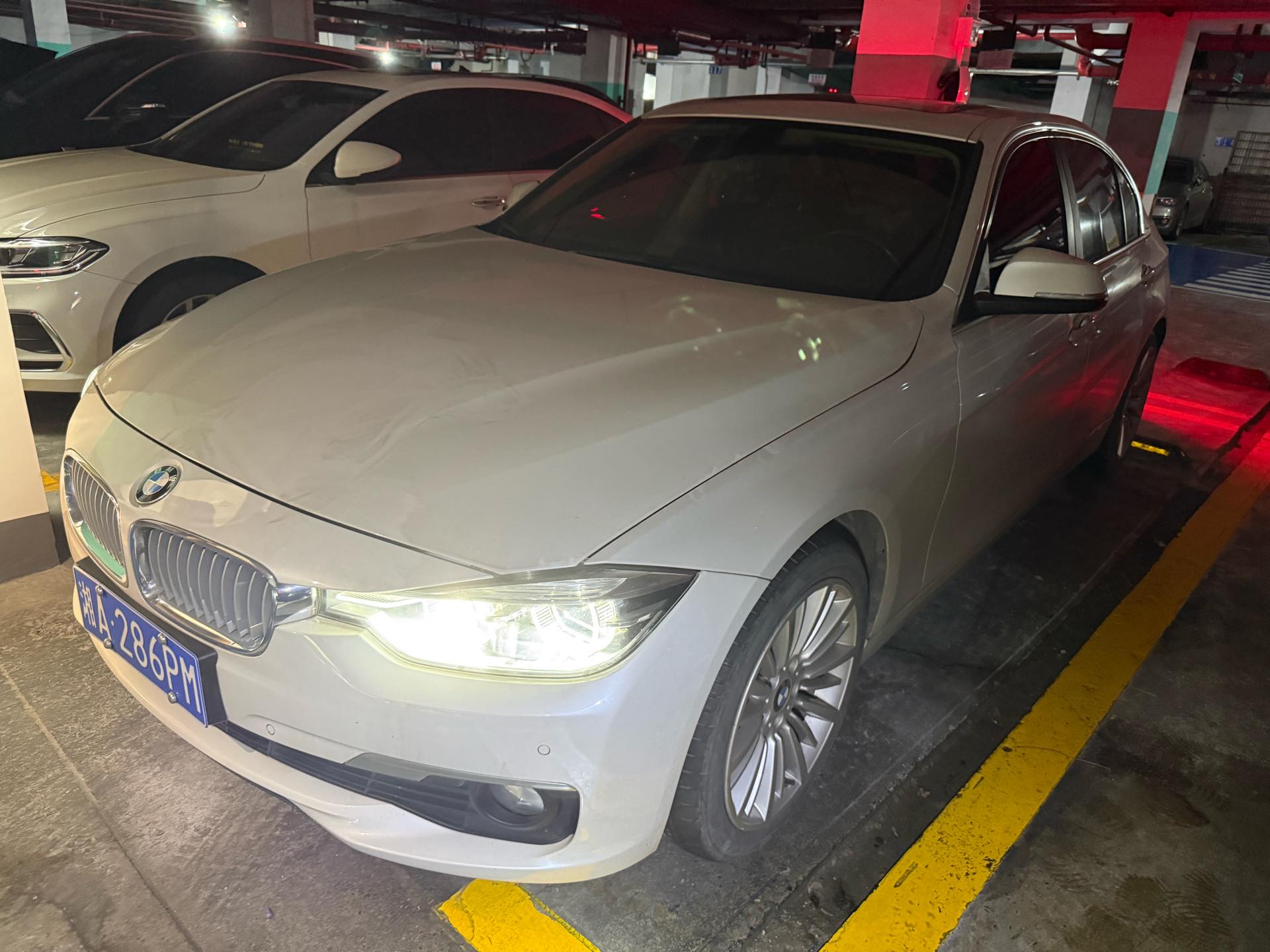 BMW 3 Series 2018 car image 