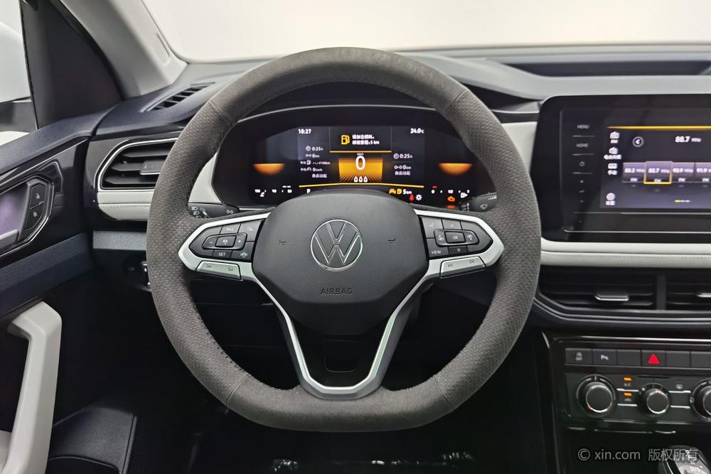 Volkswagen Tharu 2025 car image #13