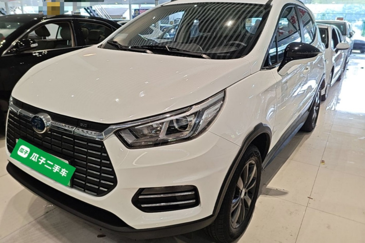 BYD Yuan New Energy 2019 car image #2