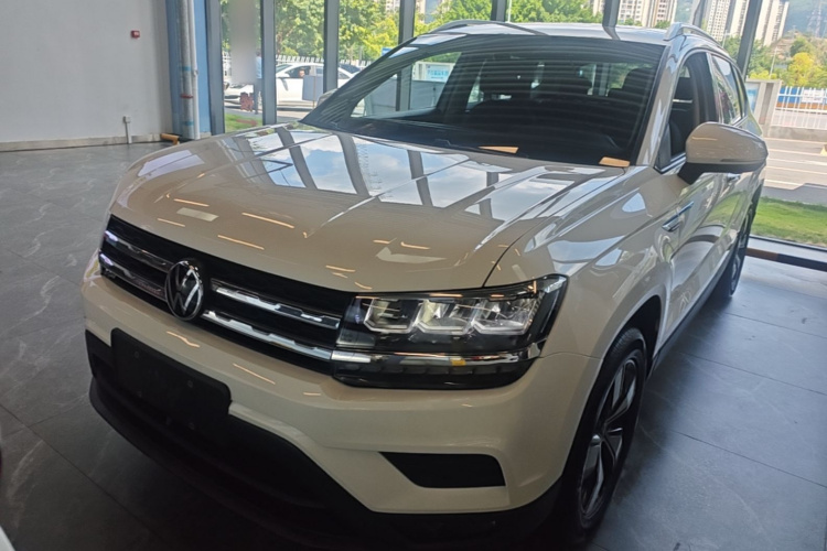 Volkswagen Tharu 2021 car image #2