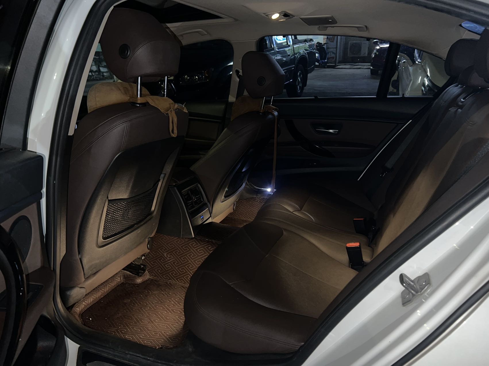BMW 3 Series 2018 #3 BMW 3 Series 2018 صورة سيارة #3