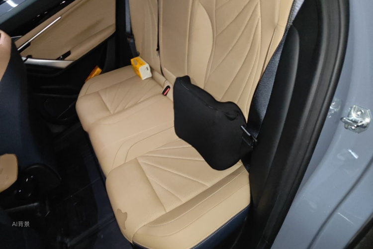 GEELY Boyue L 2023 car image #19