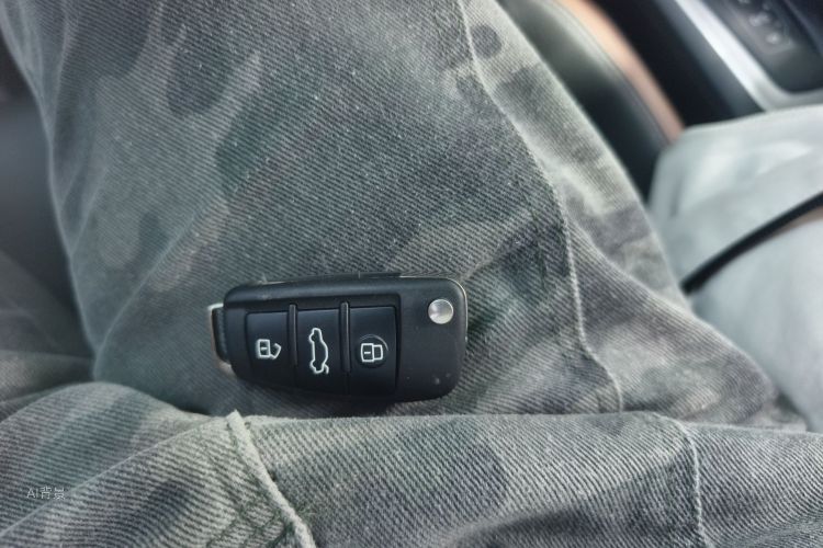 Audi Q3 2021 image de voiture #10