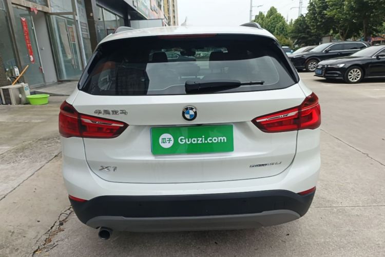 BMW X1 2019 #6 BMW X1 2019 car image #6