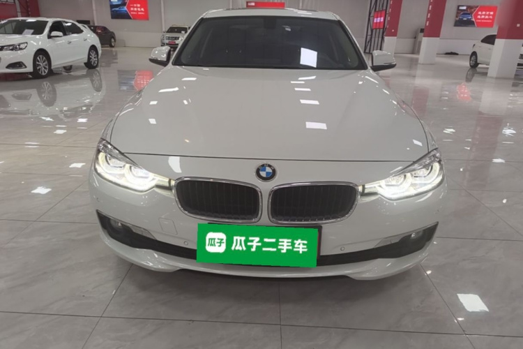 BMW 3 Series 2017 #3 BMW 3 Series 2017 изображение автомобиля #3