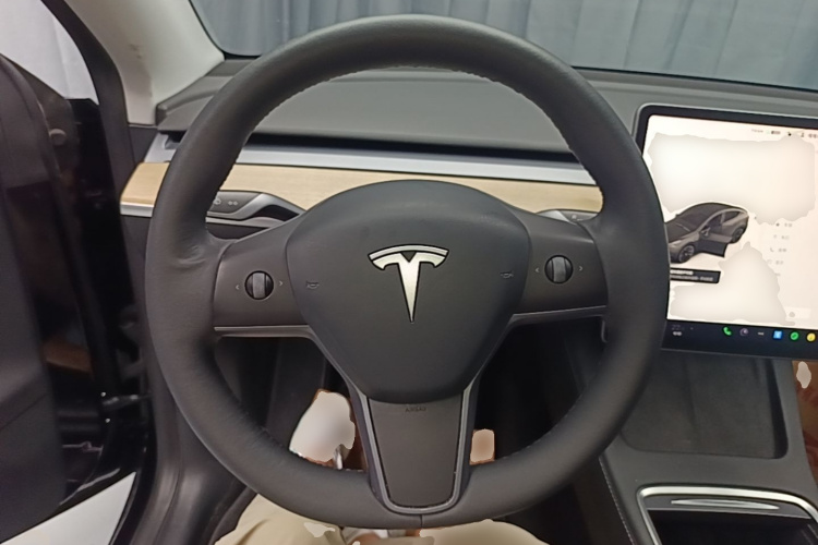 Tesla Model Y 2022 #11 Tesla Model Y 2022 car image #11