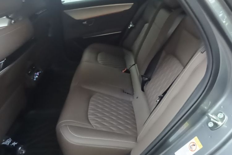 BYD Han 2024 car image #17