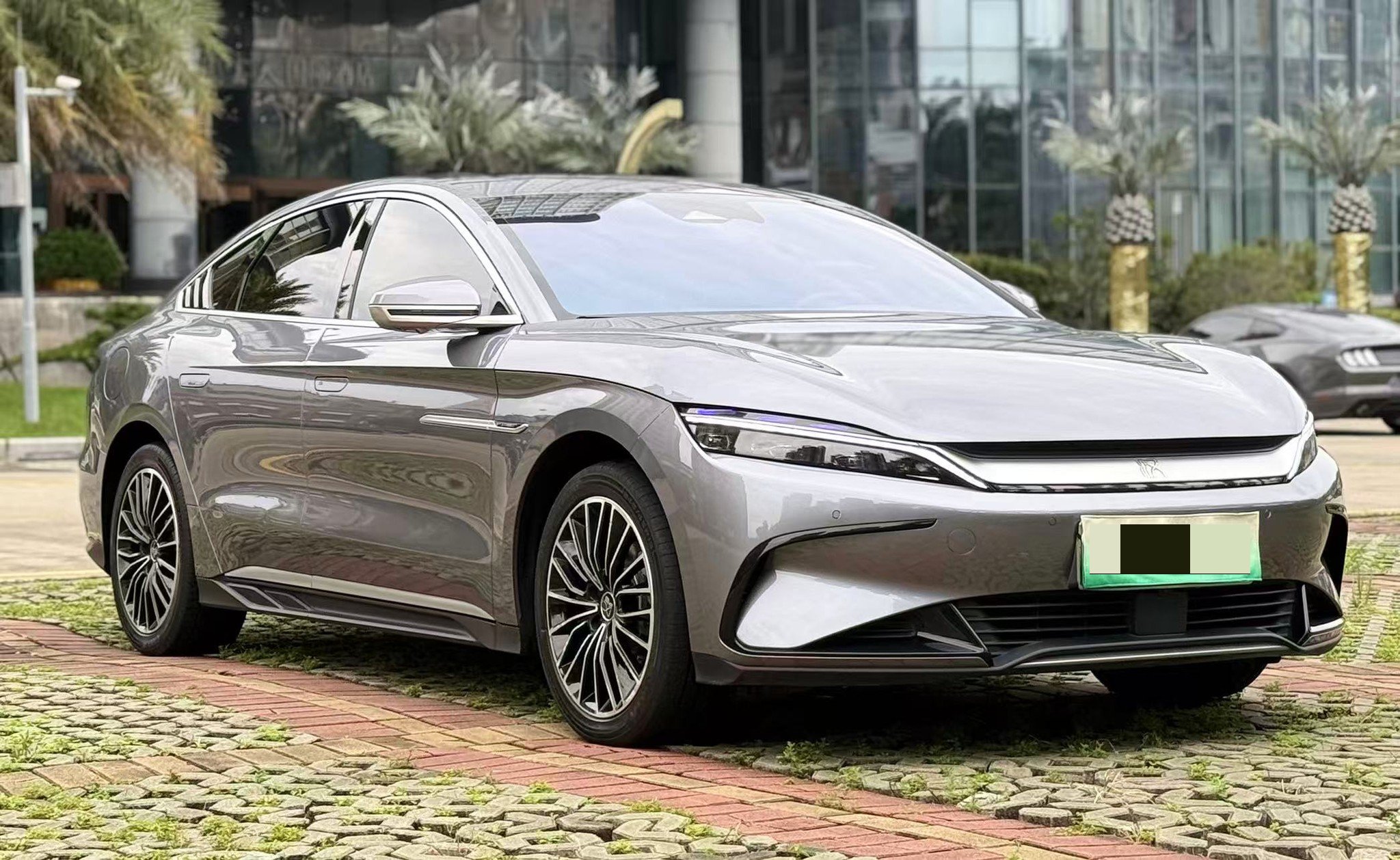 BYD Han 2023 imagem de carro #3