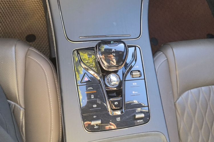 BYD Han 2021 car image #14