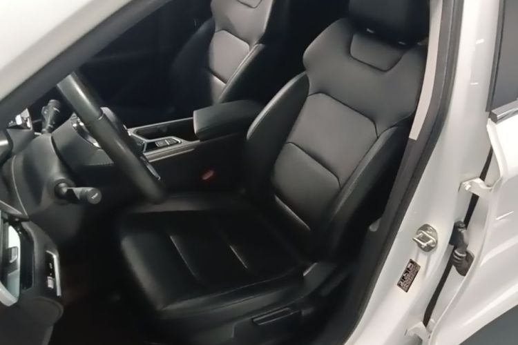 GEELY Emgrand 2022 car image #15