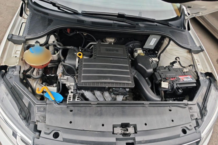 Volkswagen Santana 2017 car image #20