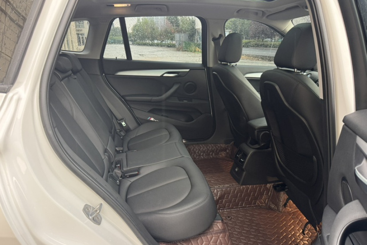 BMW X1 2019 #11 BMW X1 2019 car image #11