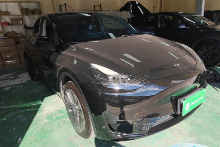 Tesla Model Y 2022 #4 Tesla Model Y 2022 car image #4