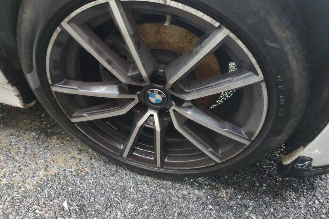 BMW 3 Series 2021 #9 BMW 3 Series 2021 صورة سيارة #9