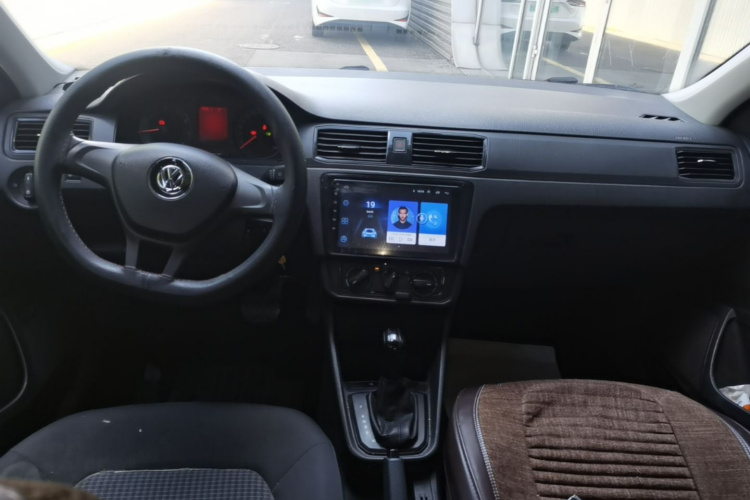 Volkswagen Santana 2020 immagine di auto #10