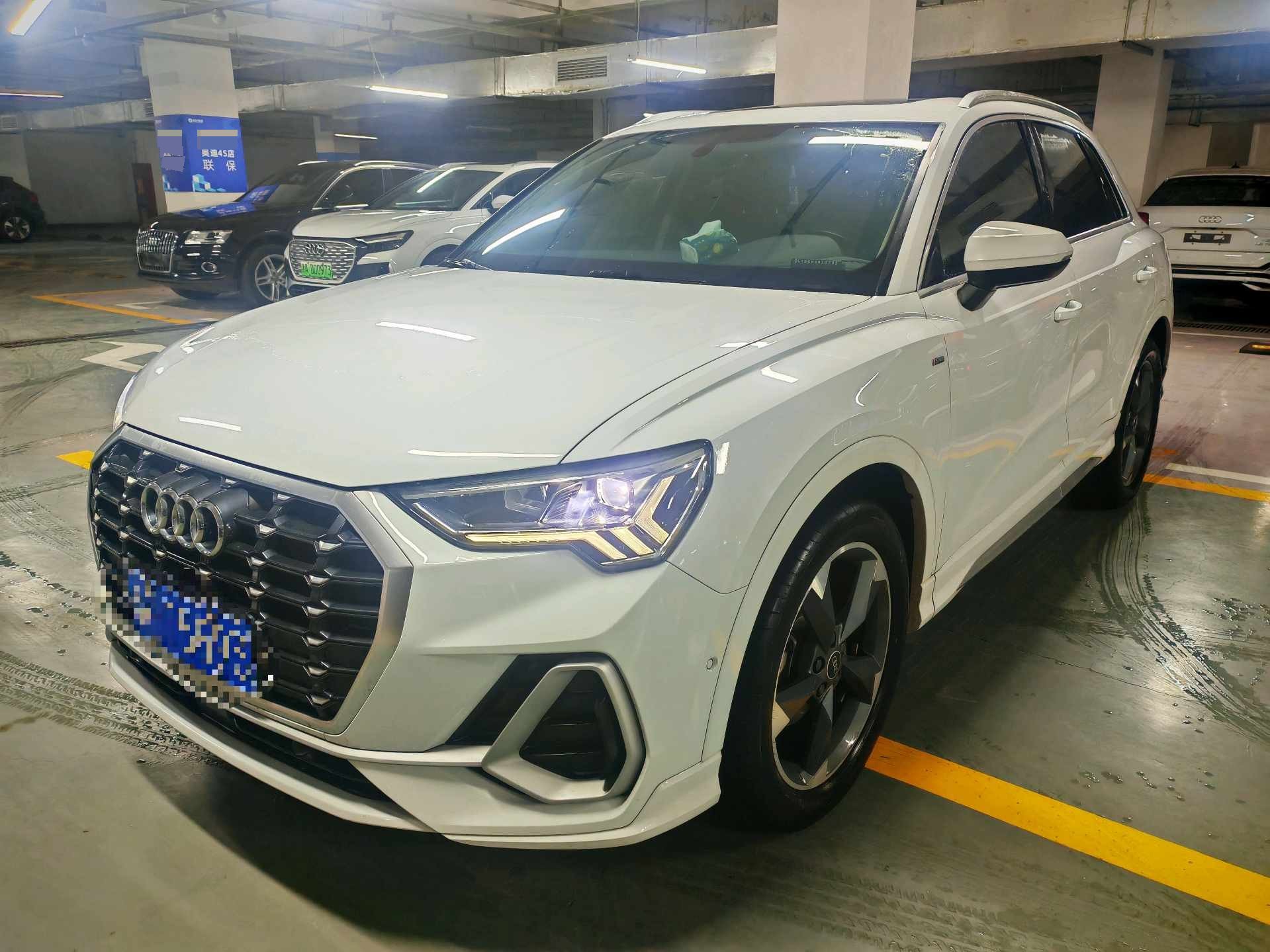 Audi Q3 2023 Audi Q3 2023 car image