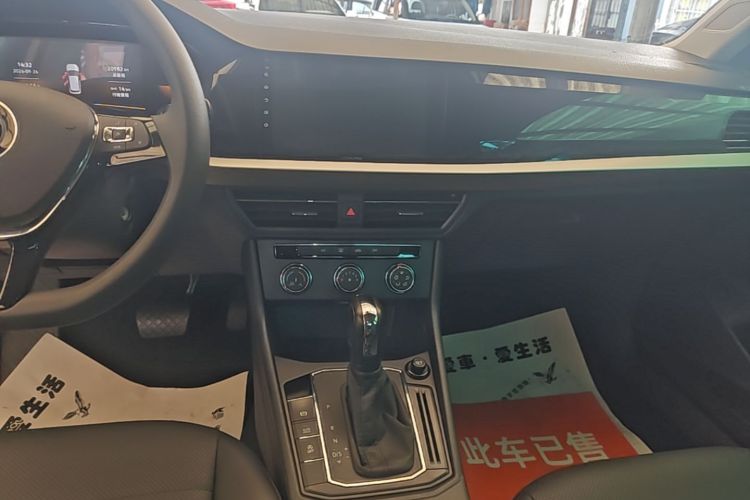 Volkswagen Lavida 2021 car image #13