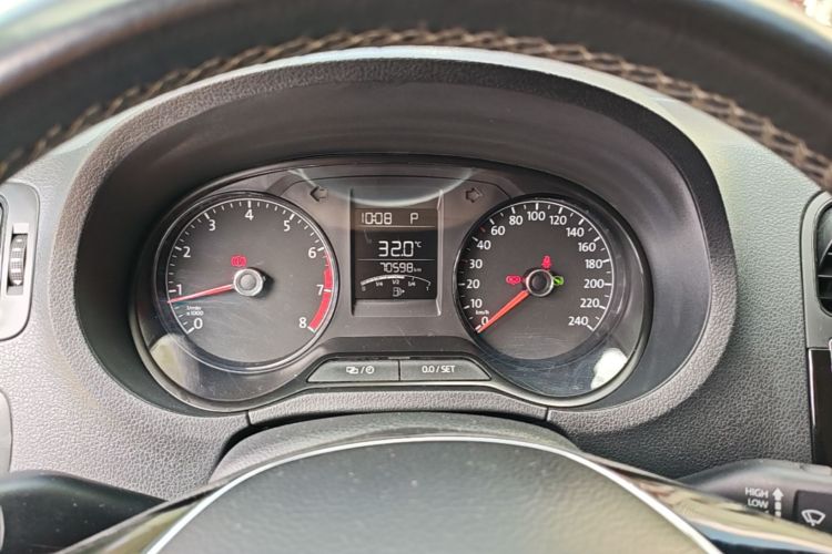Volkswagen Polo 2017 #12 Volkswagen Polo 2017 car image #12