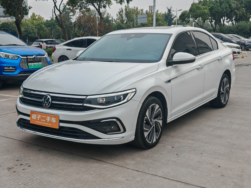 Volkswagen Bora 2023 immagine di auto 