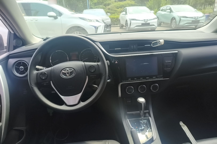 Toyota Corolla 2019 #10 Toyota Corolla 2019 car image #10