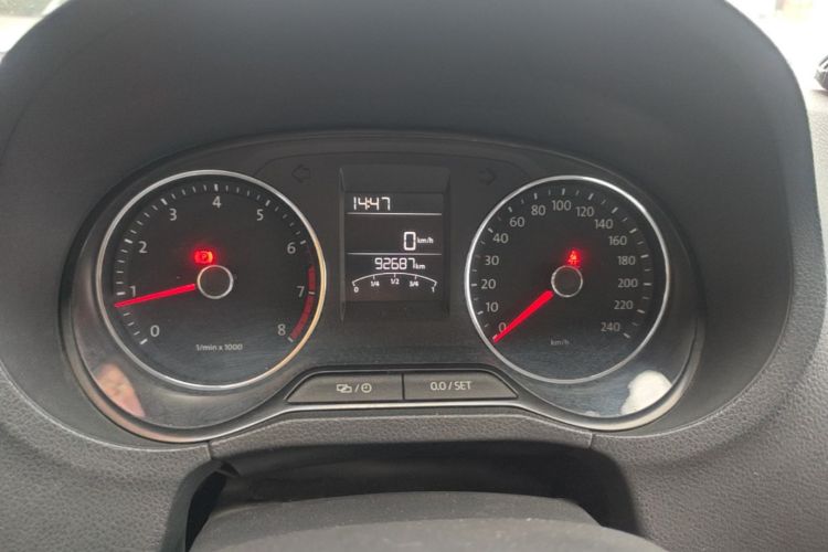 Volkswagen Polo 2015 #12 Volkswagen Polo 2015 car image #12