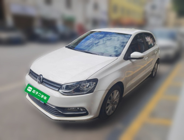 Volkswagen Polo 2015 Volkswagen Polo 2015 car image