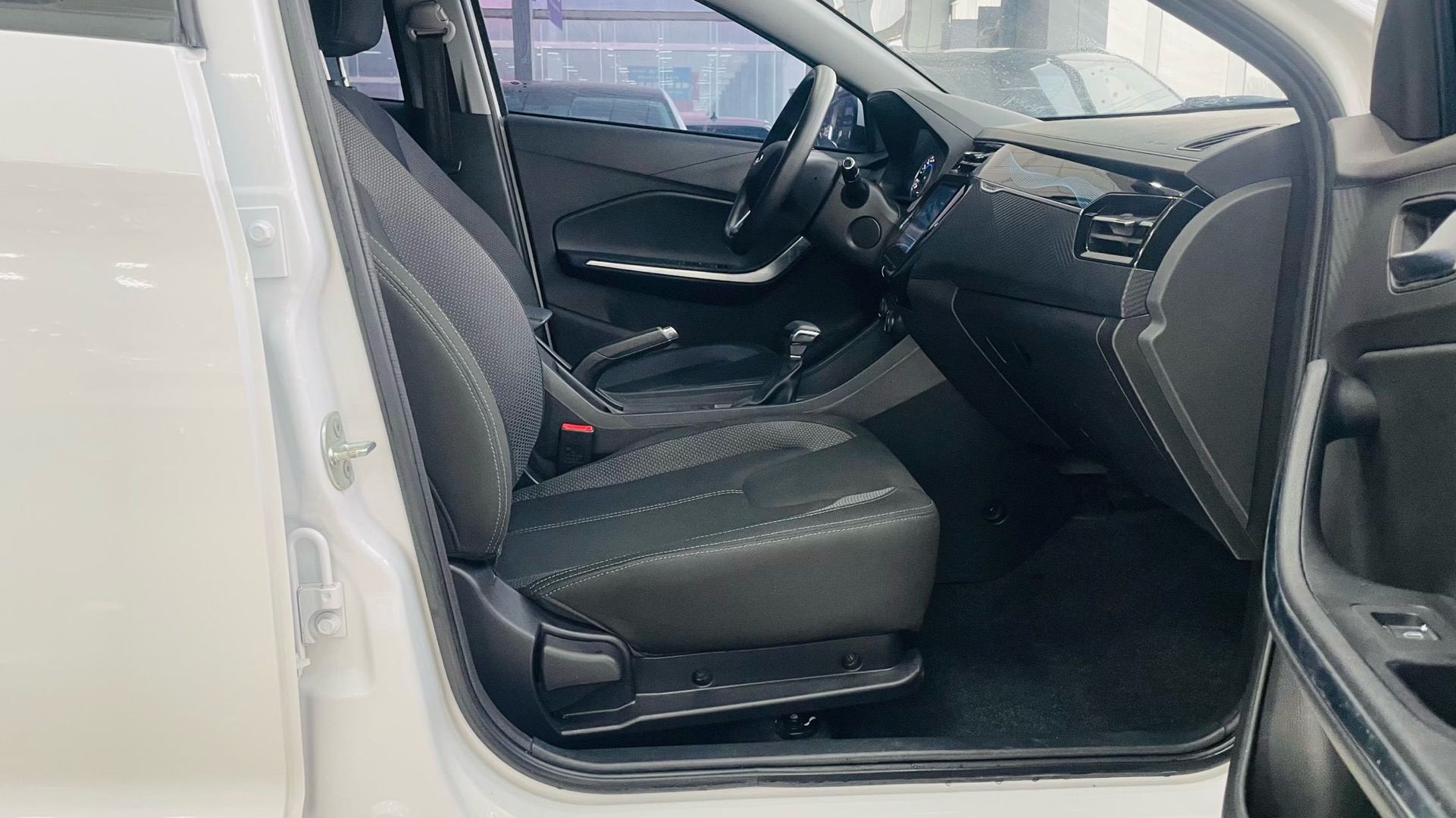 Chery Tiggo 3x 2025 car image #11