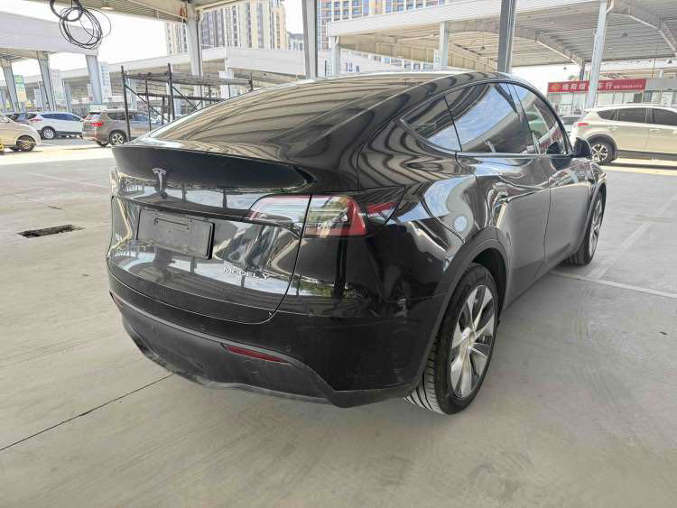 Tesla Model Y 2021 #10 Tesla Model Y 2021 car image #10