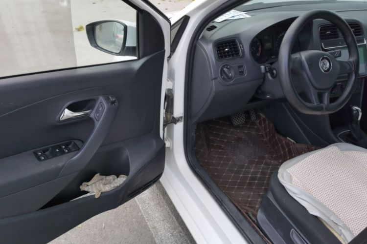 Volkswagen Polo 2016 #16 Volkswagen Polo 2016 car image #16