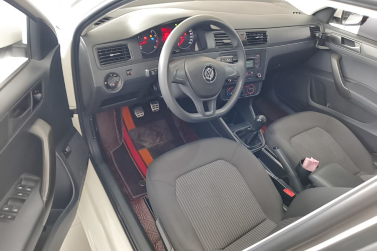 Volkswagen Santana 2018 car image #16