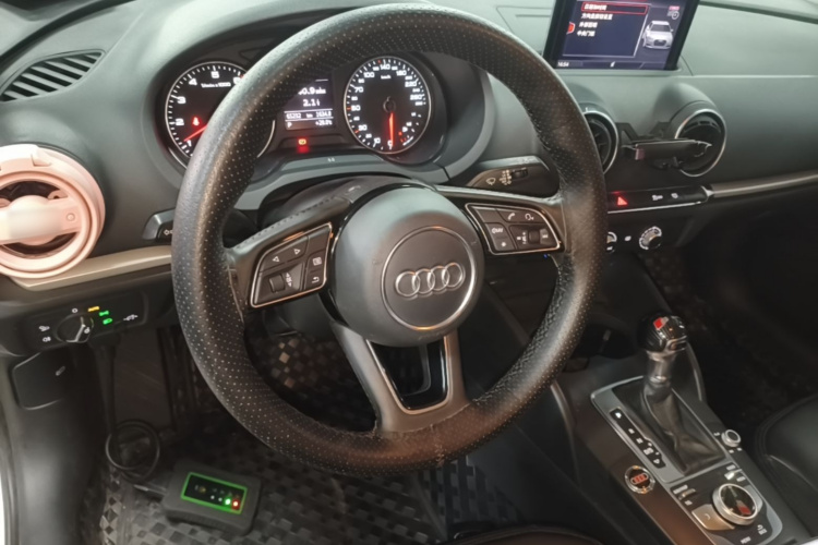 Audi A3 2021 car image #11