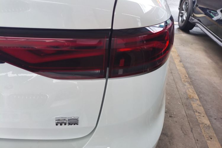 GEELY Emgrand 2023 car image #8