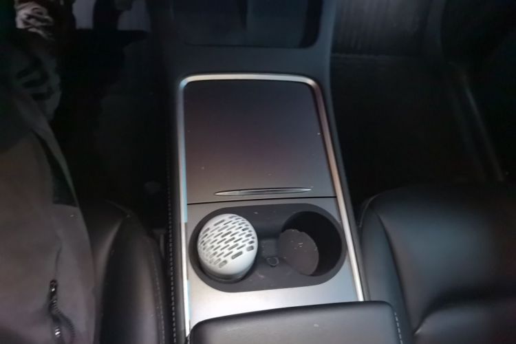 Tesla Model Y 2023 #14 Tesla Model Y 2023 car image #14